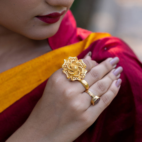 Sree Kumaran | 22K Gold Women's Casting Ring